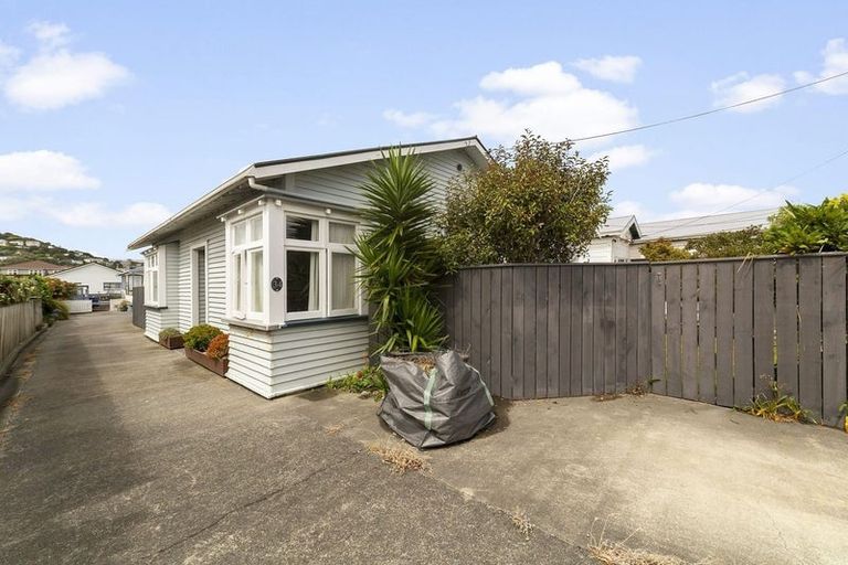 Photo of property in 34 Stone Street, Miramar, Wellington, 6022