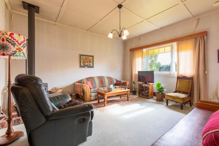 Photo of property in 4 Trafalgar Street, Dannevirke, 4930