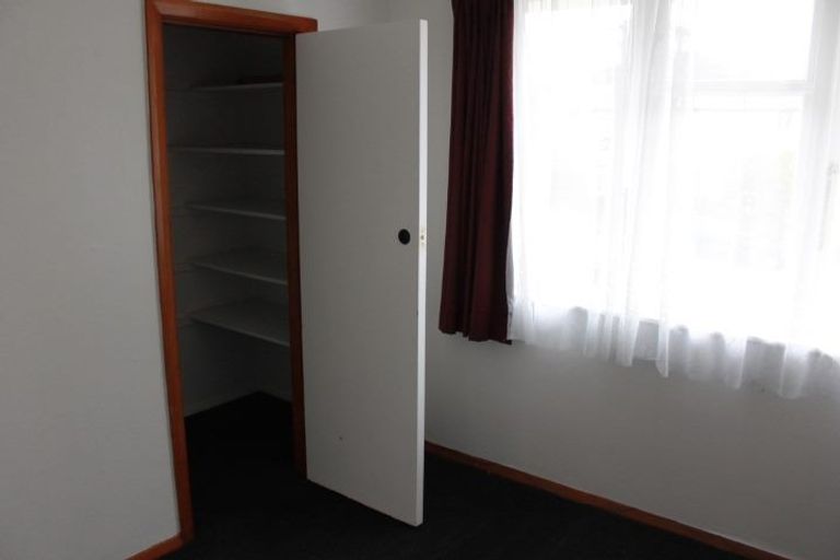 Photo of property in 8 Lincoln Grove, Cannons Creek, Porirua, 5024