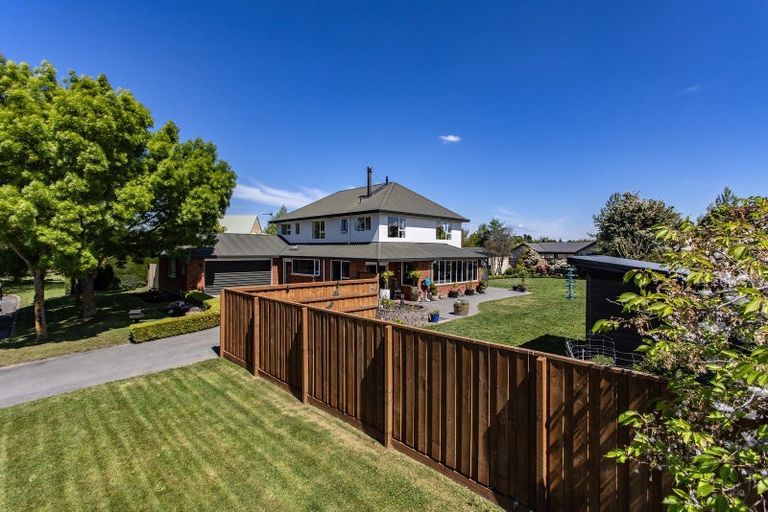 Photo of property in 6 Fairview Briars, Rangiora, 7400