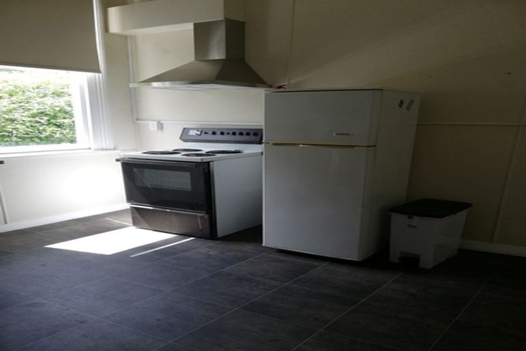 Photo of property in 33 Walter Street, The Glen, Dunedin, 9011