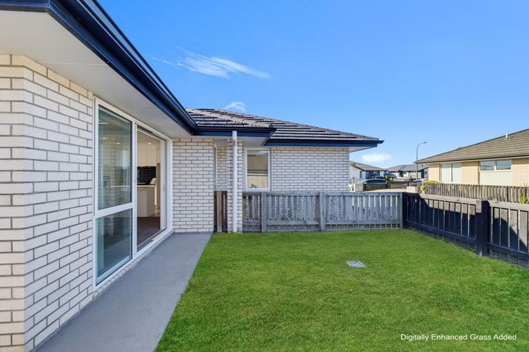 Photo of property in 2 Haka Way, Papamoa, 3118