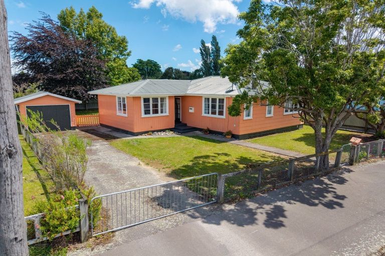 Photo of property in 1 Churchill Street, Pahiatua, 4910