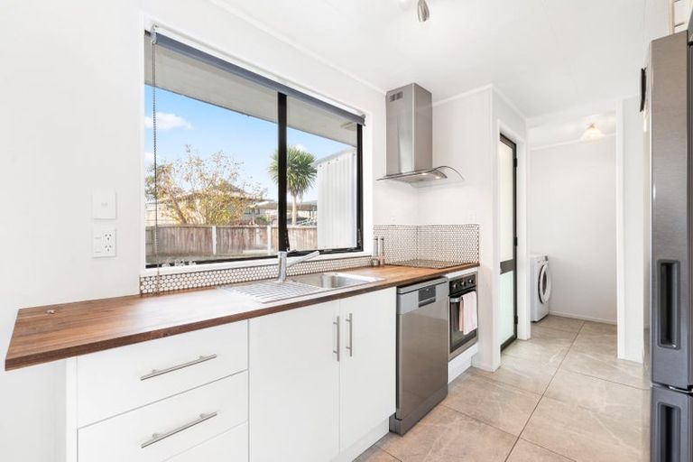 Photo of property in 5 Crystal Place, Pukehangi, Rotorua, 3015