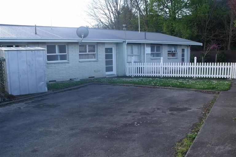 Photo of property in 2/8a Christie Crescent, Havelock North, 4130