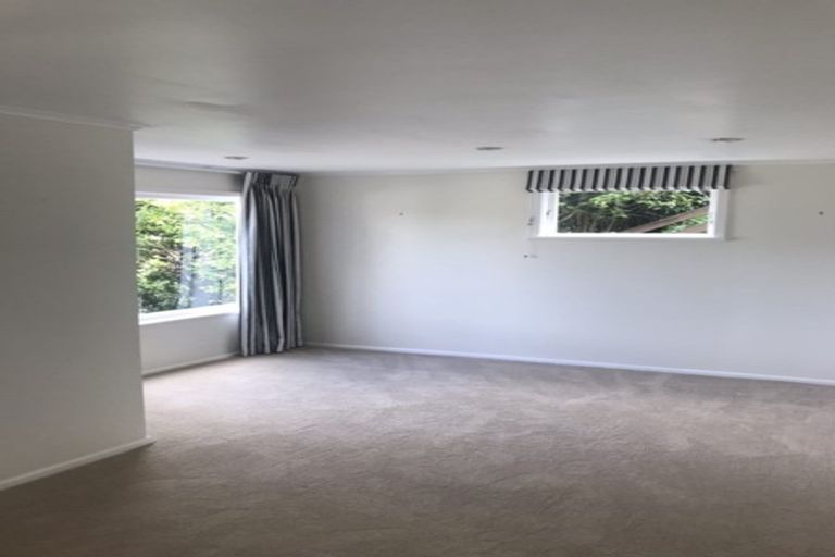 Photo of property in 53 London Road, Korokoro, Lower Hutt, 5012