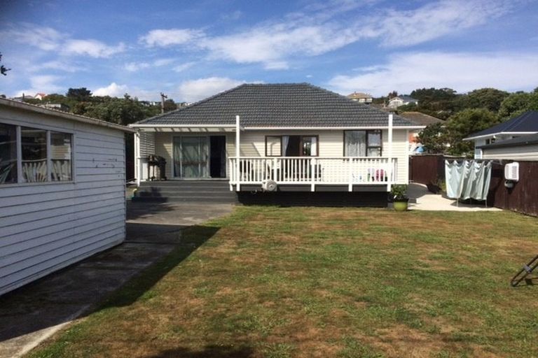 Photo of property in 23 Dimock Street, Titahi Bay, Porirua, 5022