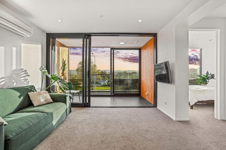 Photo of property in 102/1 Buscomb Avenue, Henderson, Auckland, 0610