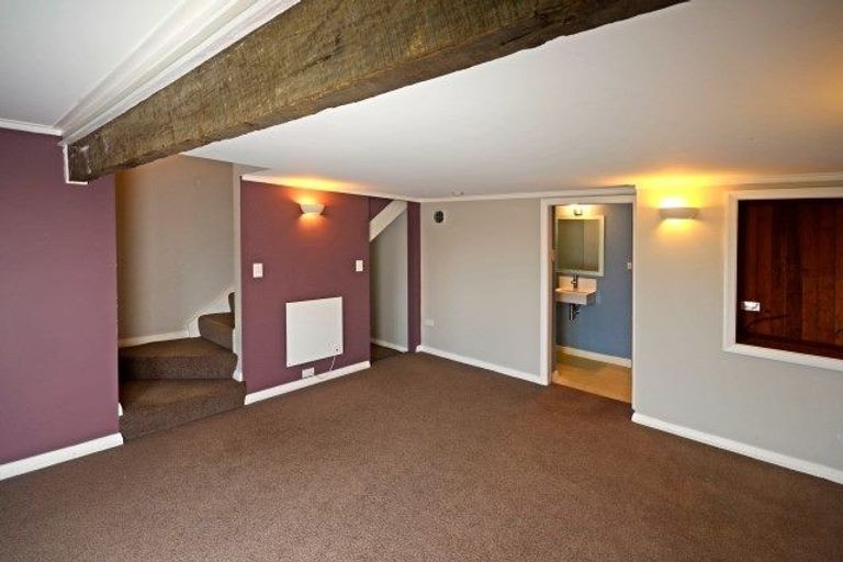 Photo of property in 2 Dalkeith Road, Port Chalmers, 9023