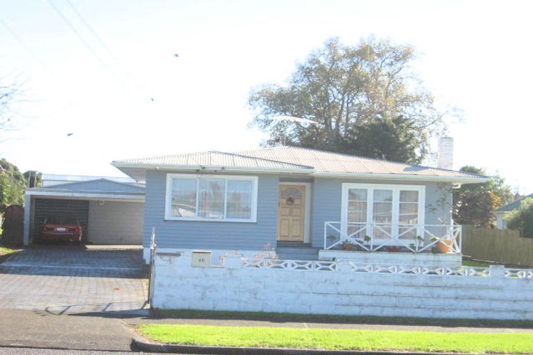 Photo of property in 25 Halsey Road, Manurewa, Auckland, 2102