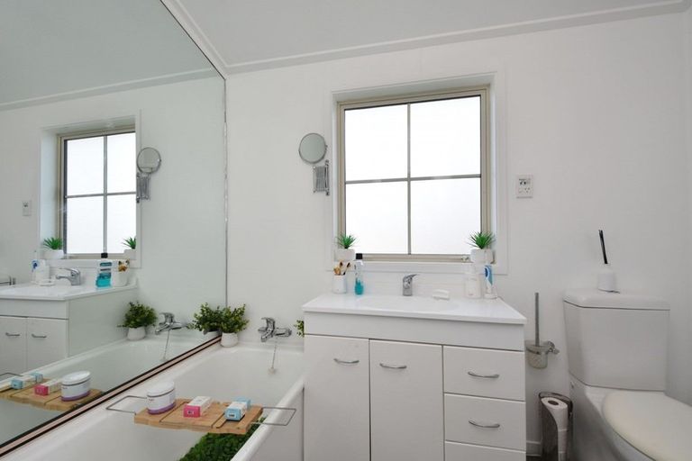 Photo of property in 4 Vogel Street, Waikiwi, Invercargill, 9810