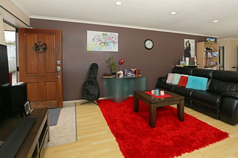 Photo of property in 25 Simpson Road, Ranui, Auckland, 0612