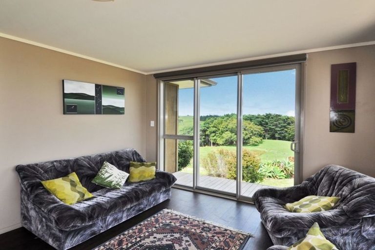 Photo of property in 301 Ranganui Road, Kaiwaka, 0573
