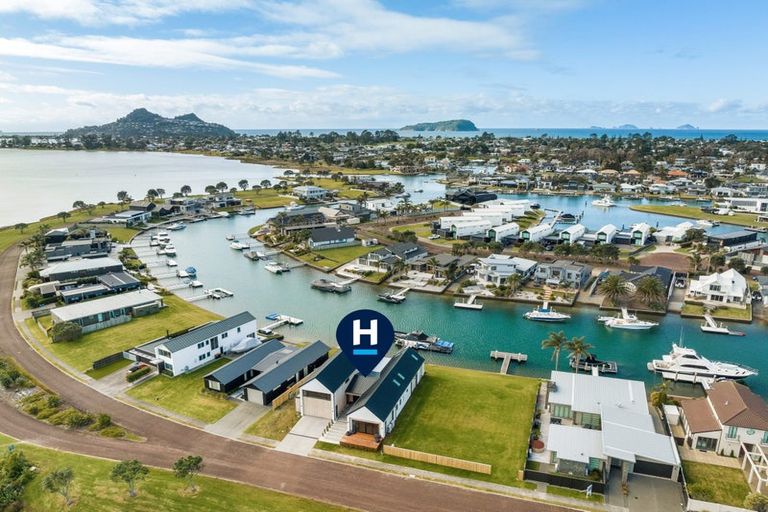 Photo of property in 152 Waterways Parade, Pauanui, Hikuai, 3579