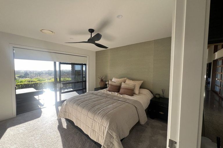 Photo of property in 141 Manakau Heights Drive, Manakau, Levin, 5573