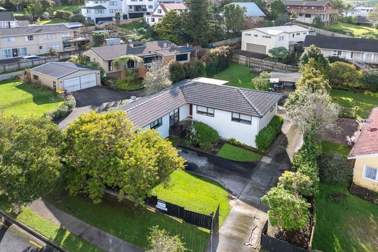 Photo of property in 108 Oaktree Avenue, Browns Bay, Auckland, 0630