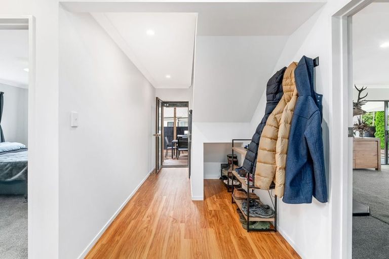 Photo of property in 25 Westfield Avenue, Templeton, Christchurch, 8042