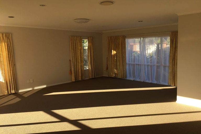 Photo of property in 11 Raphoe Road, Flat Bush, Auckland, 2019