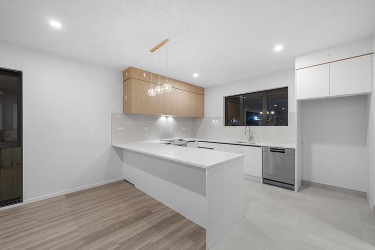 Photo of property in 4 Kiekie Street, Westgate, 0814