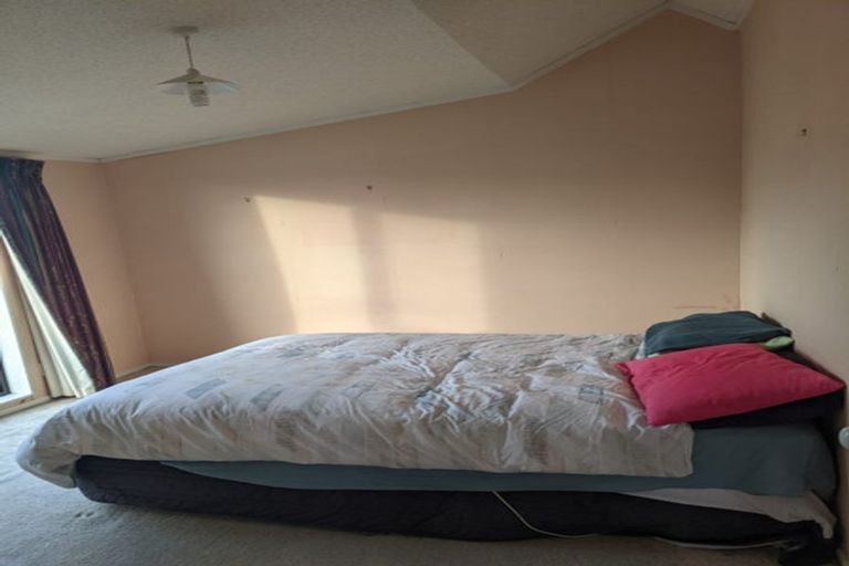 Photo of property in 2/9 Mana Esplanade, Paremata, Porirua, 5026