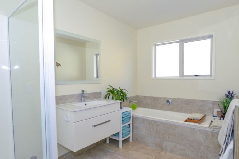 Photo of property in 51 Omarunui Road, Waiohiki, Napier, 4183