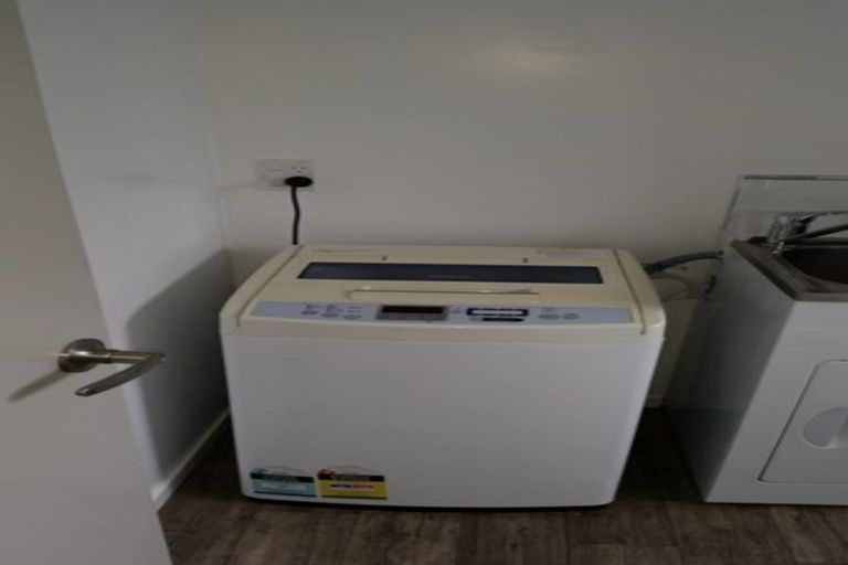 Photo of property in 2/36 Central Avenue, Avenues, Whangarei, 0110