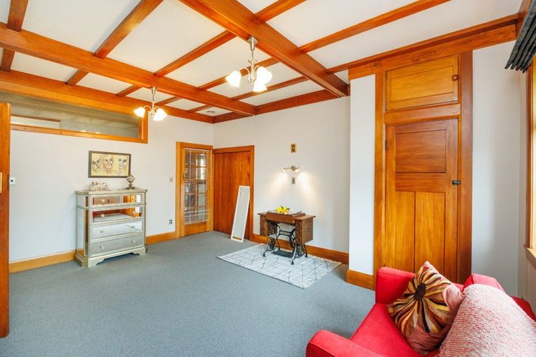 Photo of property in 21 Manapouri Crescent, Hokowhitu, Palmerston North, 4410