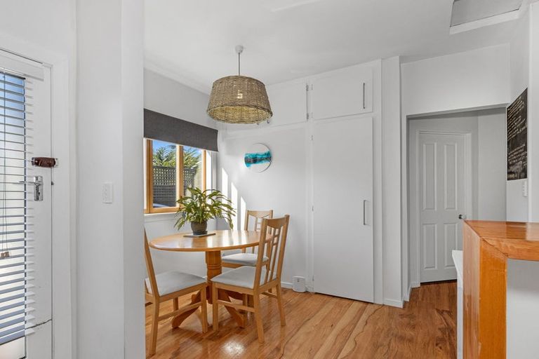 Photo of property in 22 Pacific Road, North New Brighton, Christchurch, 8083