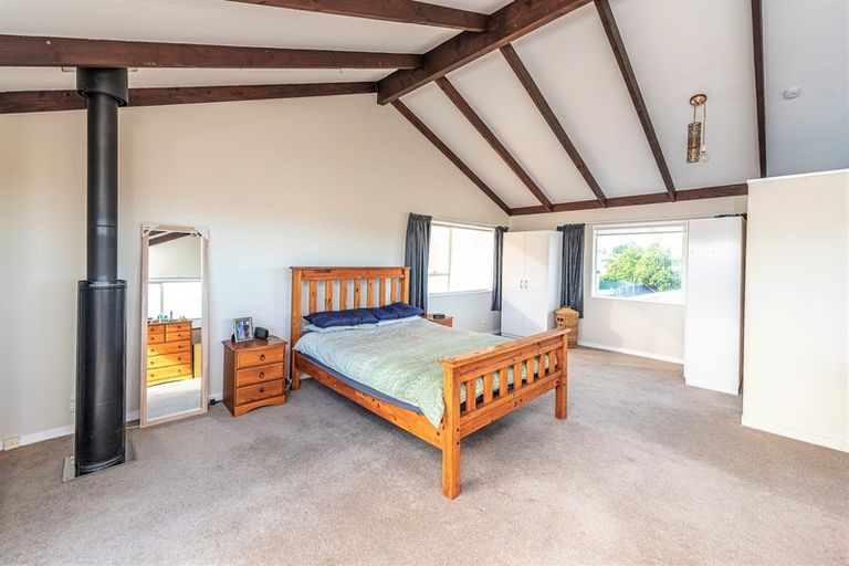 Photo of property in 28 Miro Street, Castlecliff, Whanganui, 4501