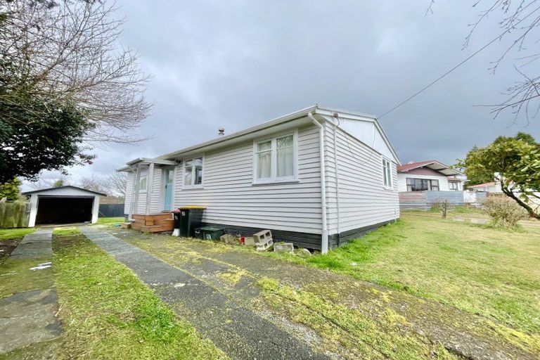 Photo of property in 27 Crathie Crescent, Tokoroa, 3420
