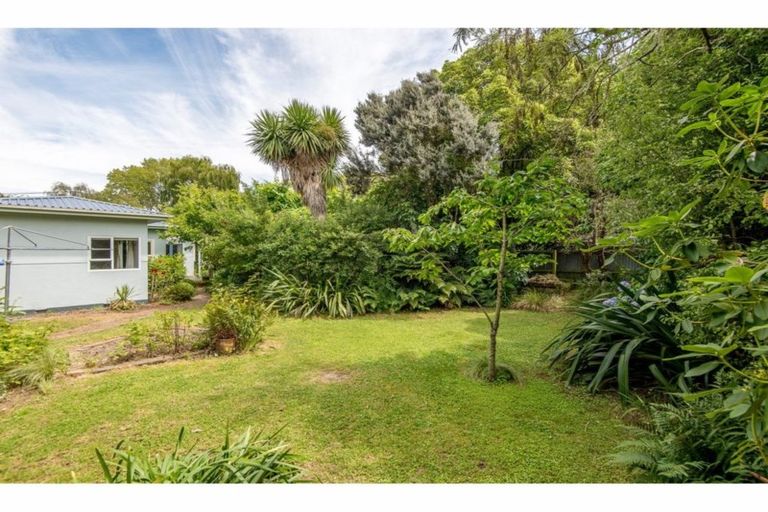 Photo of property in 121 Fifield Terrace, Opawa, Christchurch, 8023