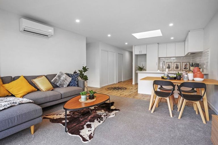 Photo of property in 6d Avonhead Road, Avonhead, Christchurch, 8042