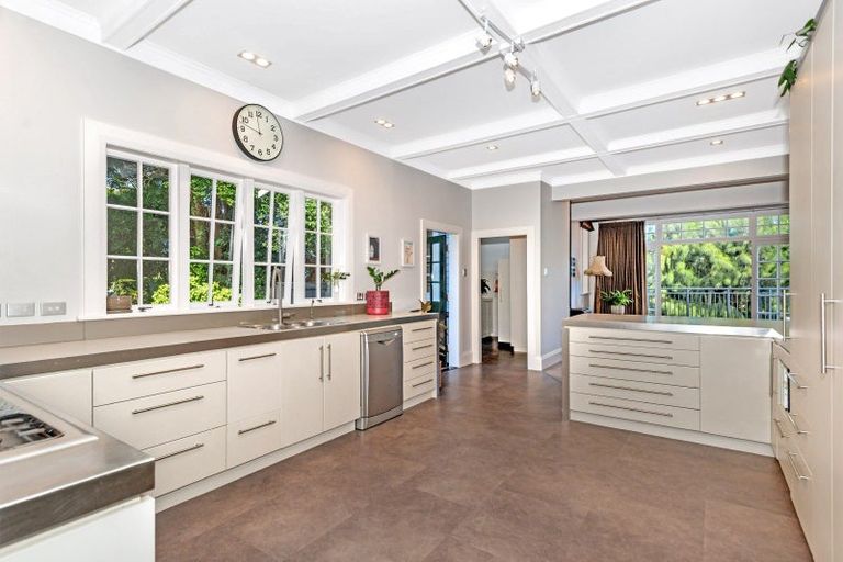 Photo of property in 50 Stout Street, Whataupoko, Gisborne, 4010