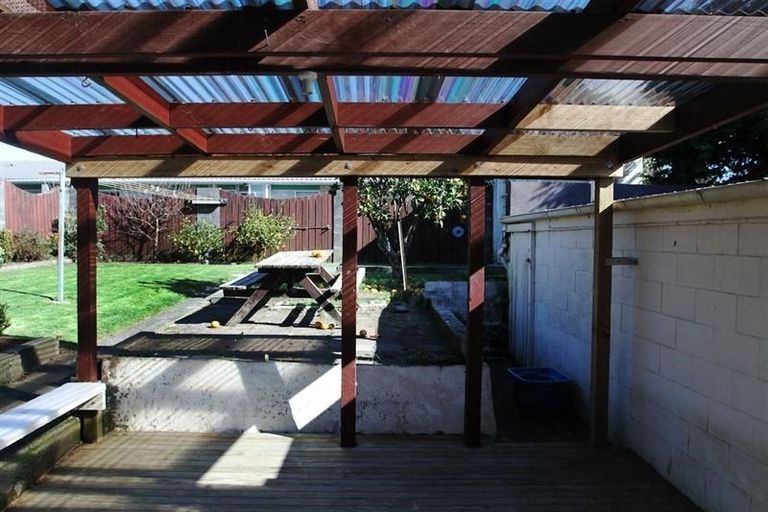 Photo of property in 64 Record Street, Fitzroy, New Plymouth, 4312