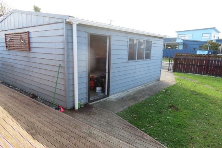 Photo of property in 58 Alma Crescent, Papakura, 2110