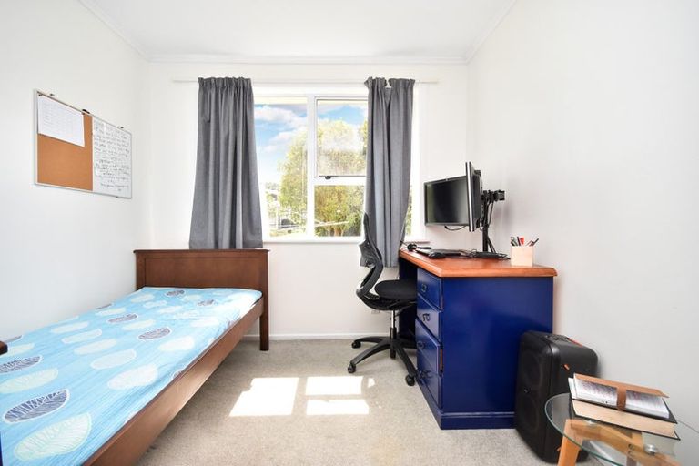 Photo of property in 107 Wallace Road, Mangere Bridge, Auckland, 2022