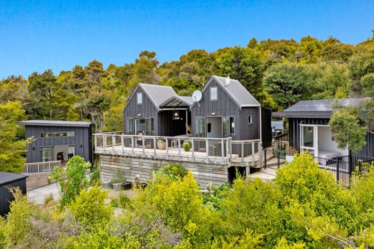 Photo of property in 5 Te Ngahere Lane, Kaiwaka, 0573