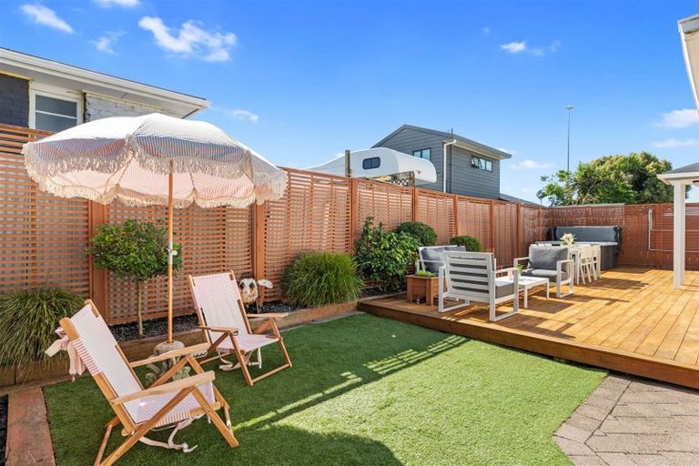 Photo of property in 2/563 Maunganui Road, Mount Maunganui, 3116