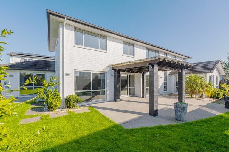 Photo of property in 6 Milano Boulevard, Karaka, Papakura, 2113