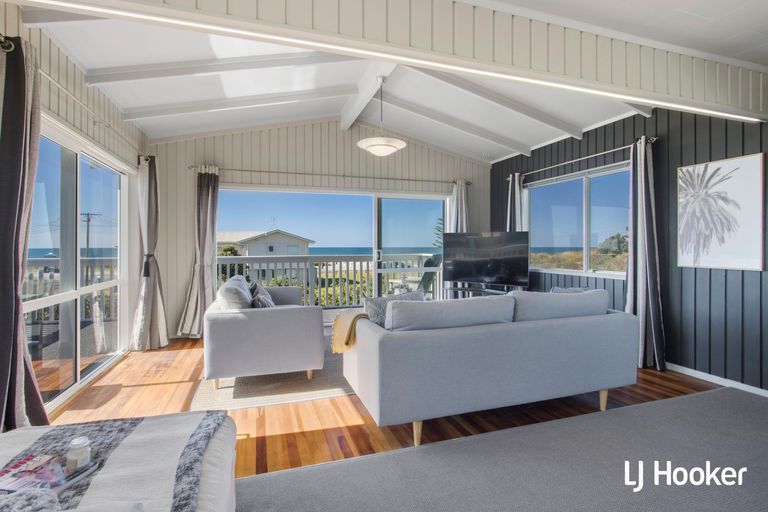 Photo of property in 287 Seaforth Road, Waihi Beach, 3611