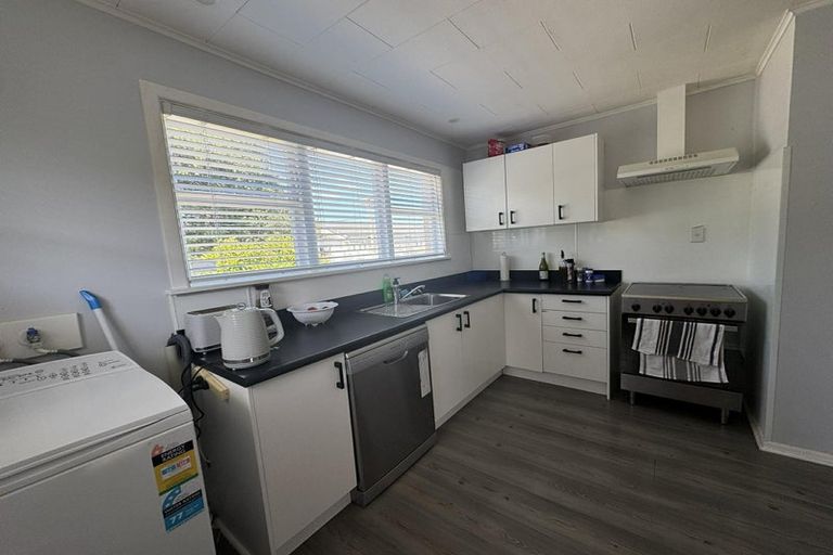 Photo of property in 1/54 Martin Street, Wallaceville, Upper Hutt, 5018