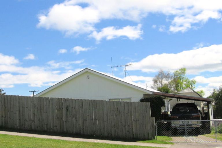 Photo of property in 2 Cumberland Street, Tauhara, Taupo, 3330