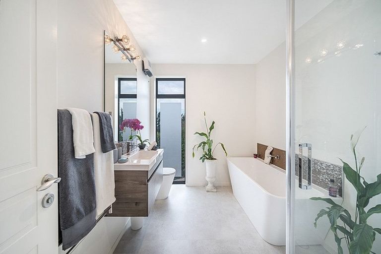 Photo of property in 14 Pennine Way, Huntsbury, Christchurch, 8022