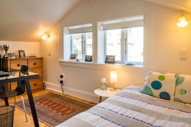 Photo of property in 82 Brougham Street, Mount Victoria, Wellington, 6011