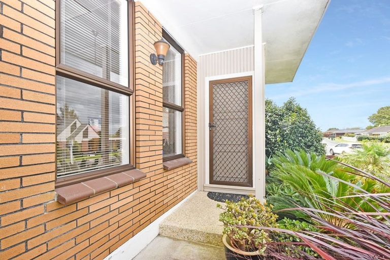 Photo of property in 30a Gills Avenue, Papakura, 2110