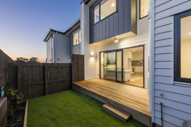 Photo of property in 21d Parker Avenue, New Lynn, Auckland, 0600