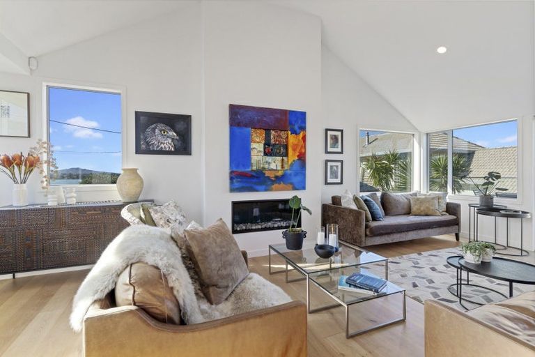 Photo of property in 2/43 Princes Street, Northcote Point, Auckland, 0627