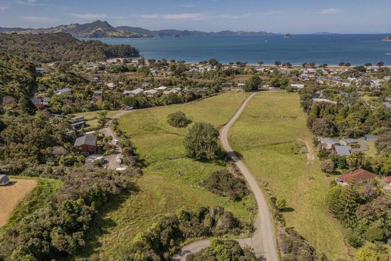 Photo of property in 32 Ara Mata, Cooks Beach, Whitianga, 3591