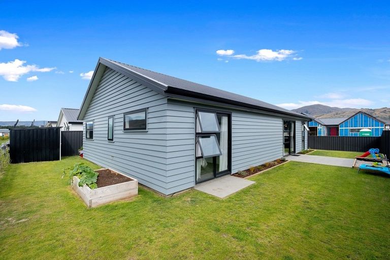 Photo of property in 13 Dawkins Street, Cromwell, 9310