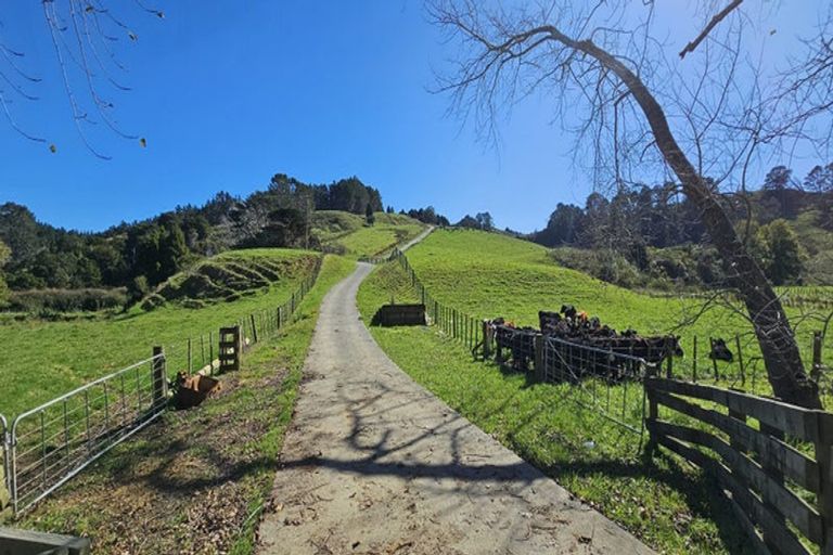 Photo of property in 450 Komokoriki Hill Road, Makarau, Warkworth, 0981